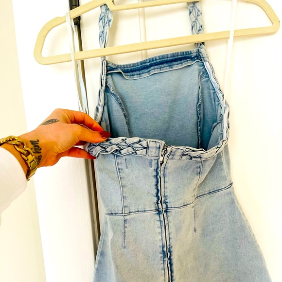 MP / D Revolve Halter Jean Dress - Picture 4 of 7